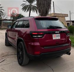 جیپ گراند شیرۆکی